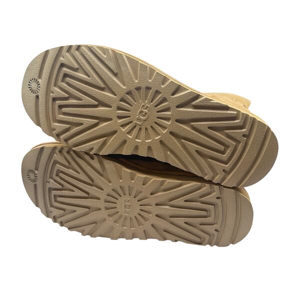 UGG Woman’s Chestnut Bailey Bow II Boot- Size 8 - Picture 7 of 8